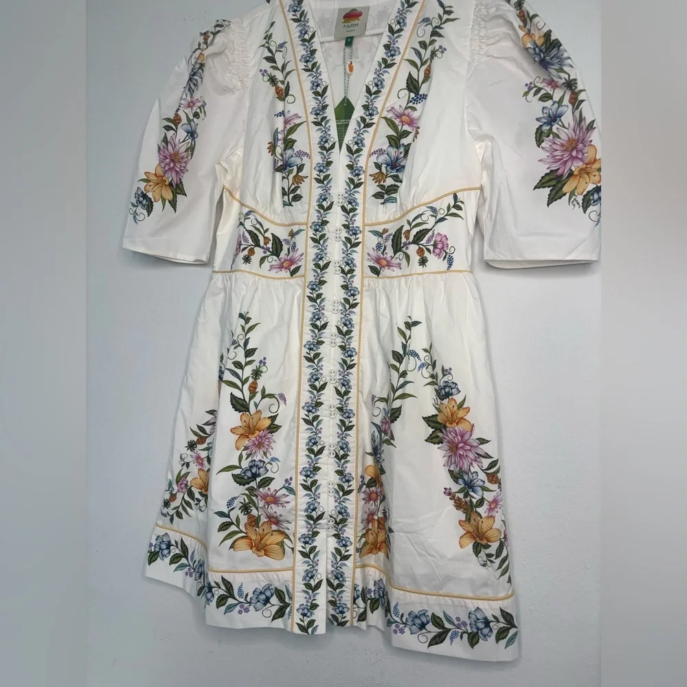 Farm Rio NWT SWEET BLOOM DREAMSCAPE OFF WHITE MINI DRESS SZ MEDIUM - Picture 6 of 11